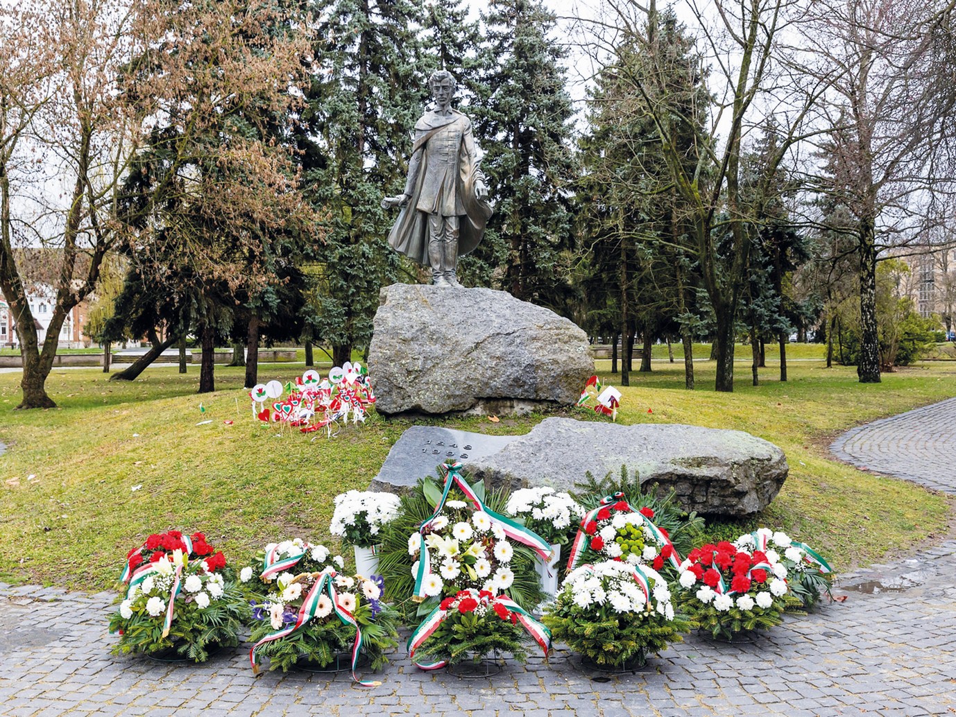 Felhívás koszorúzásra