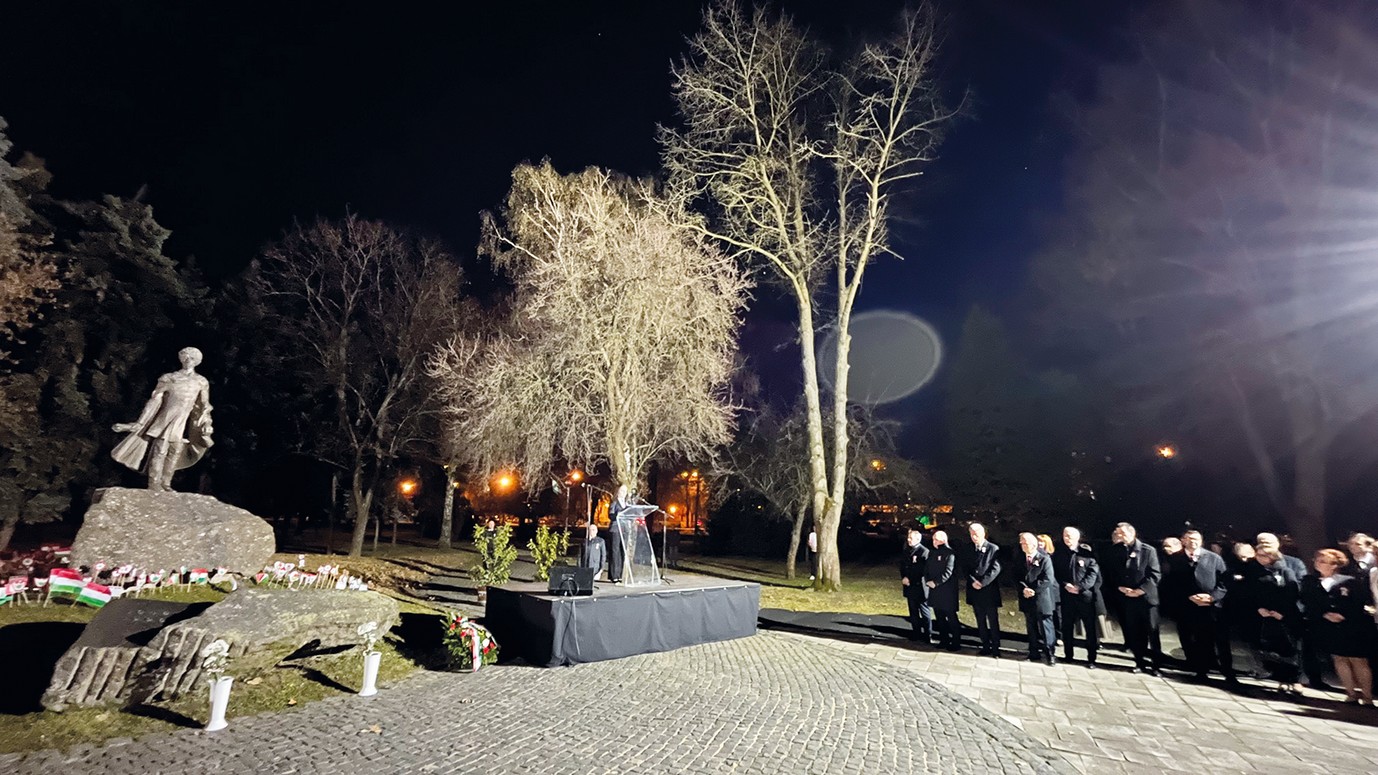 Szabadságvágy, normális közélet