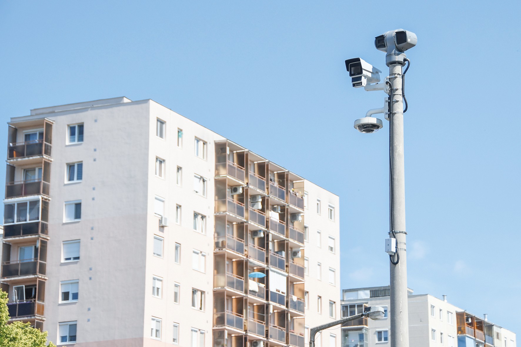 Járőrszolgálat és kamerás térfelügyelet