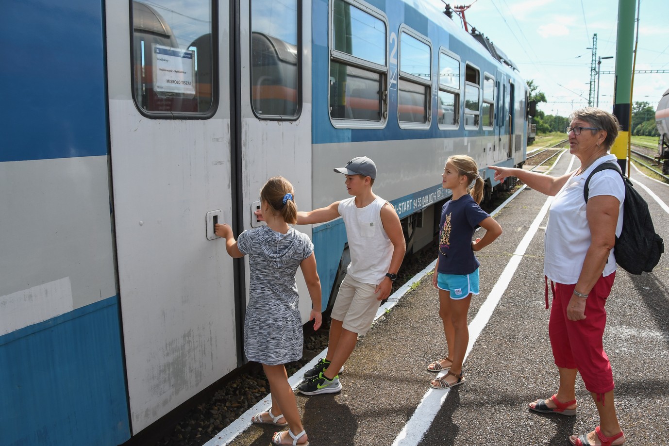 Megy a „gőzös” Tiszaújba