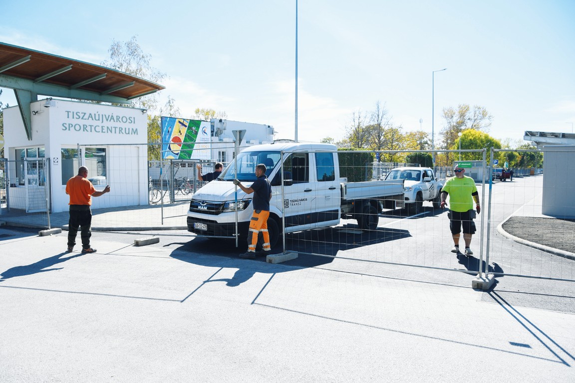 Határidőre elkészült a parkoló